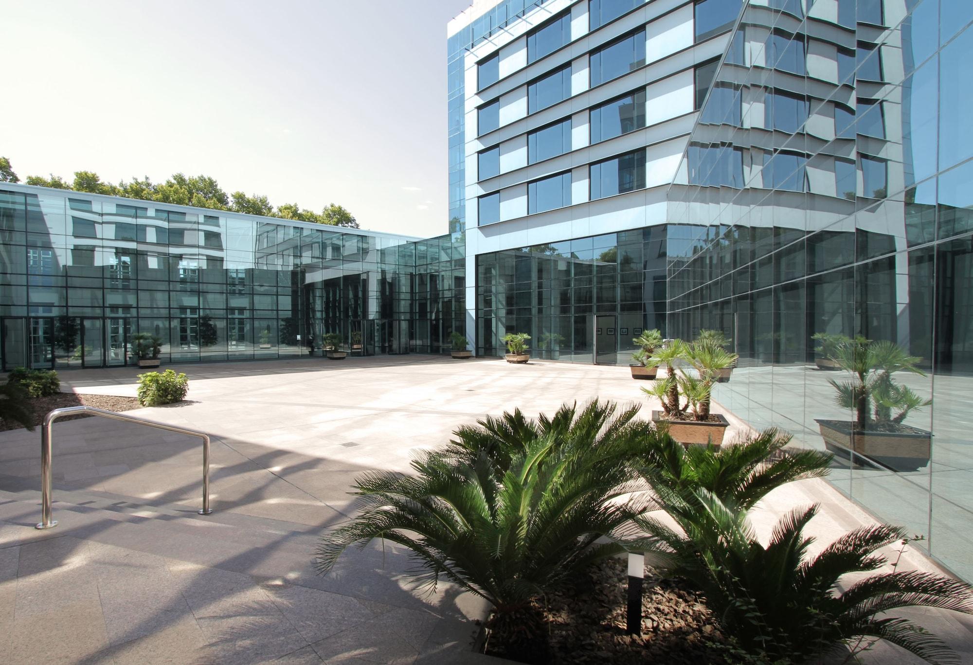 Park Hyatt Mendoza Hotel, Casino & Spa Exterior photo The main building of the university